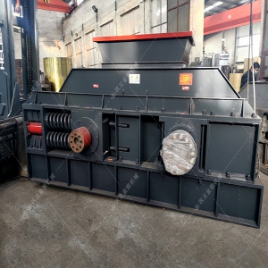 2PG1510直連式大型對輥破碎機設(shè)備發(fā)往福建