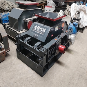 600x750中型破碎設備雙齒輥破碎機發往廣東