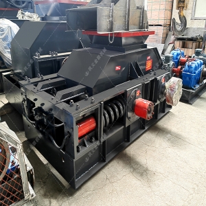 2PG800x600中型對輥制砂機發(fā)往安徽