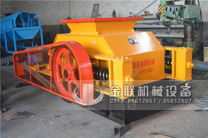 大型雙齒輥破碎機有哪些結構，都用于哪些行業？