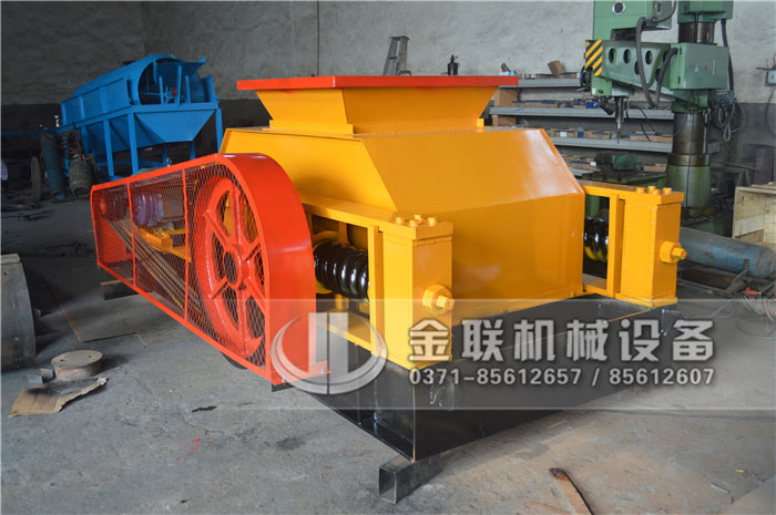 影響強力雙齒輥破碎機生產(chǎn)效率的因素有哪些? 影響強力雙齒輥破碎機生產(chǎn)效率的因素有哪些?