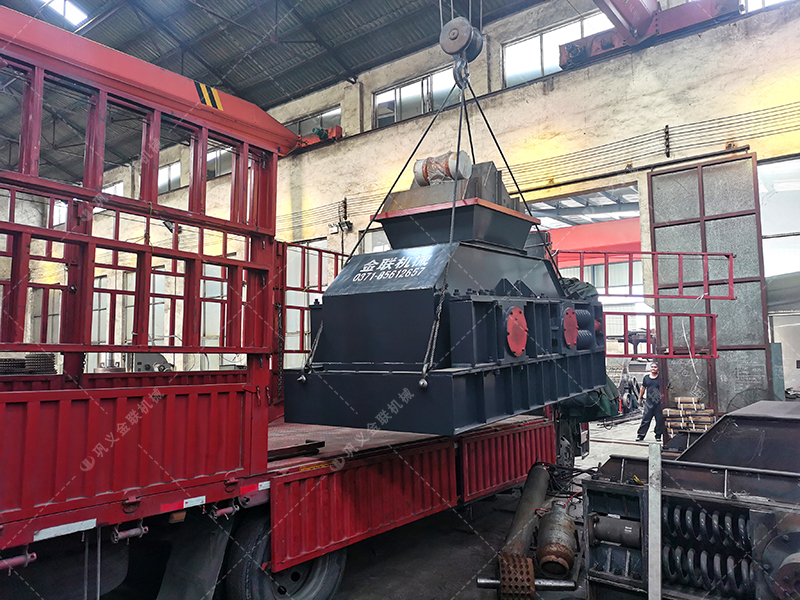 2PG1200x800直連式液壓對輥破碎制砂機(jī)發(fā)貨 發(fā)往河南鄭州