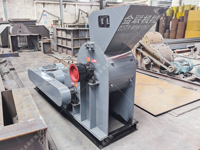 46小型雙級(jí)粉碎機(jī)發(fā)貨圖片_發(fā)往甘肅慶陽(yáng)_破碎煤