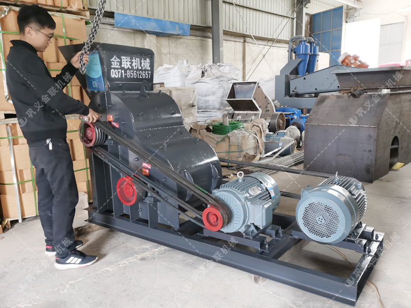 小型46雙級粉碎機發貨圖片_發往內蒙古化德_破碎煤