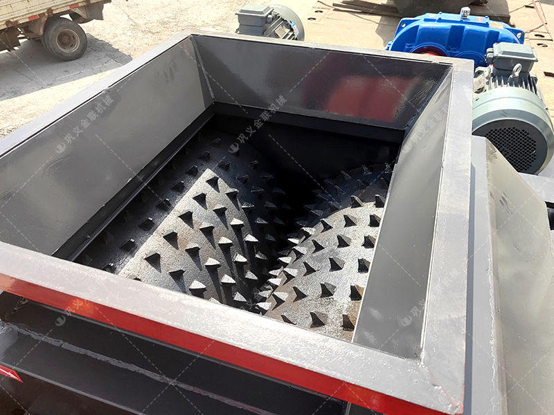 煤矸石有什么用途?小型煤矸石破碎機(jī)多少錢(qián)一臺(tái)? 煤矸石有什么用途?小型煤矸石破碎機(jī)多少錢(qián)一臺(tái)?