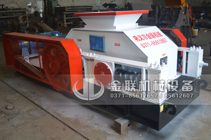 雙輥破碎機生產(chǎn)時的注意事項