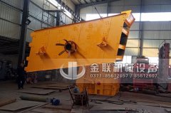 石料生產線設備發往重慶_1214反擊式破碎機_1548圓振動篩